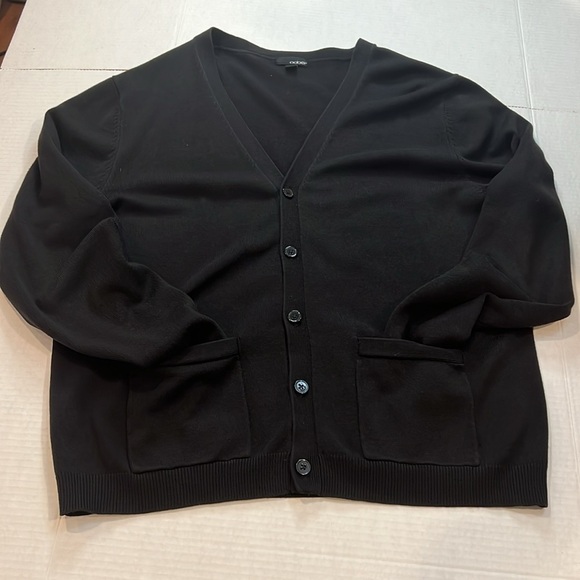 oobe Other - oobe Cardigan Sweater Button down with pockets Black Size Medium